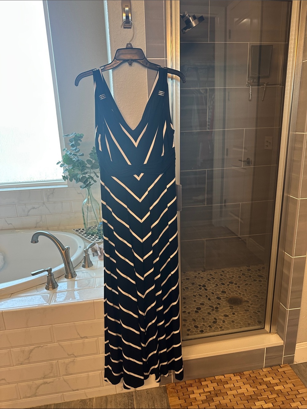 White House Black Market Black White Chevron Maxi Dress Size S